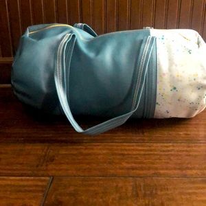 Super cute blue & paint splattered travel/gym bag